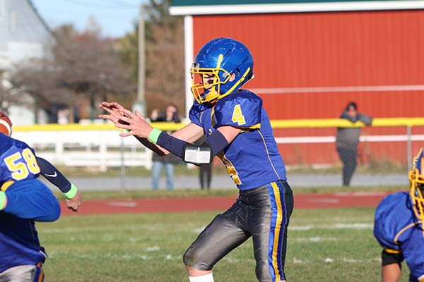 jv quarterback waiting for ball